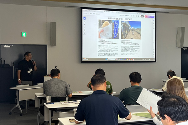 交流会(事例発表の様子)